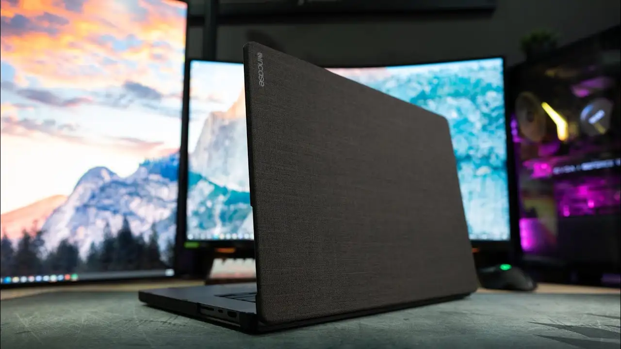 Incase Woolenex MacBook Pro 14 Review: 8.5/10 Verdict