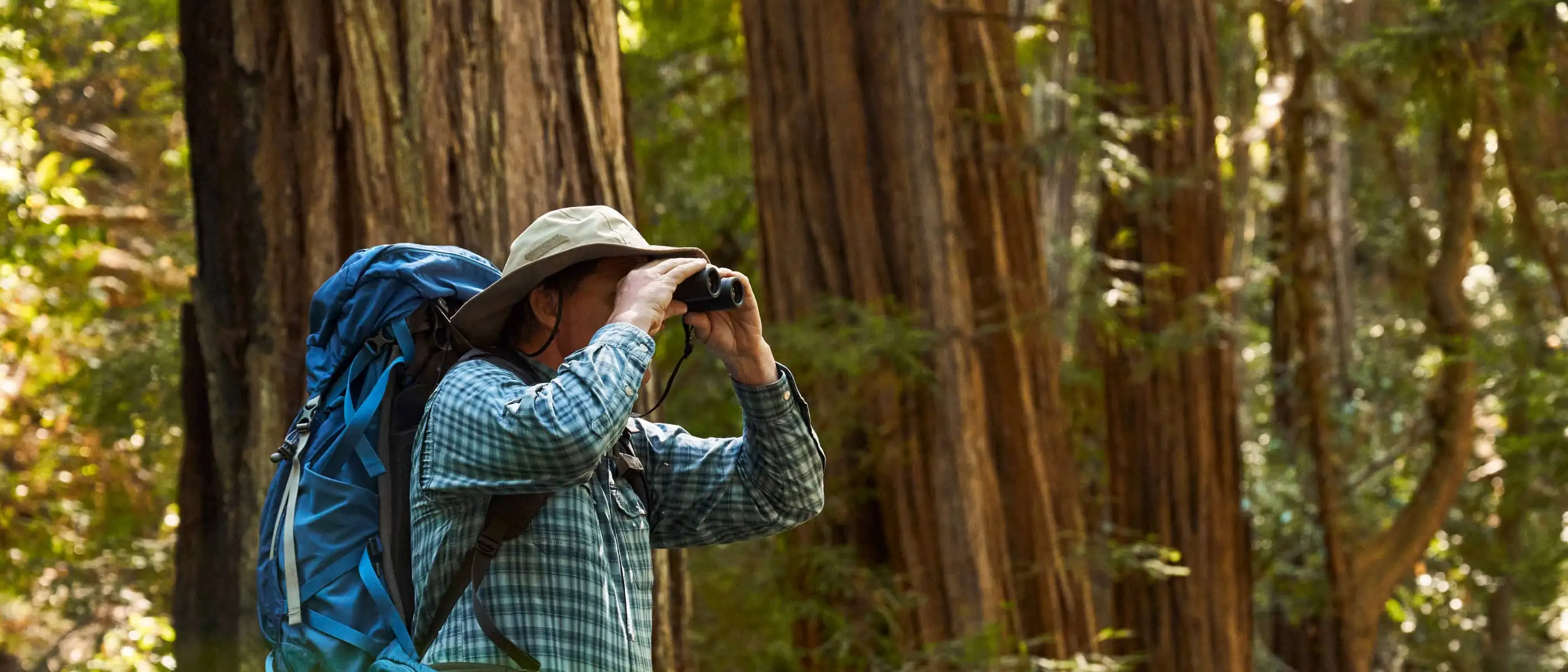 Nikon Monarch M5 8x42 binoculars with accessories