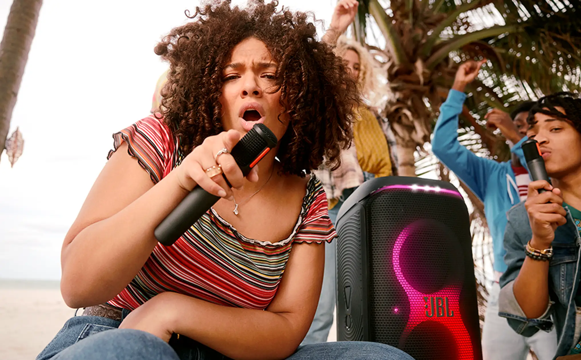 JBL PartyBox Wireless Microphone black with receiver