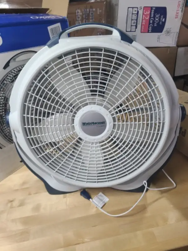 Lasko Wind Machine 3300 Review: Strong Airflow, Mixed Noise